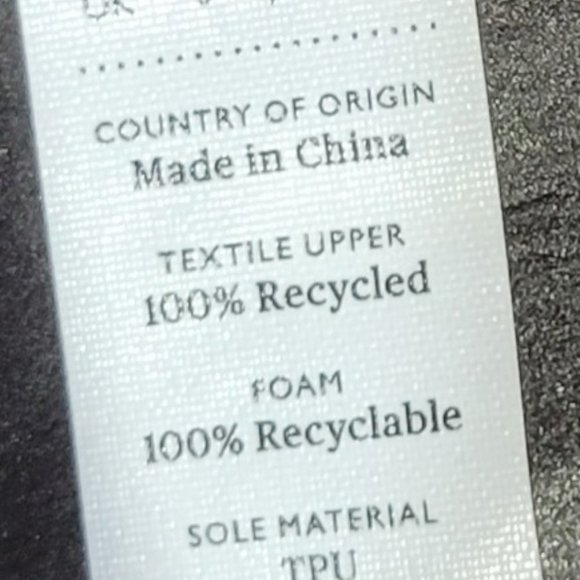 Rothy's The Kids Sneaker Red Lollipop Slip On Shoes Big Kids Size 3, 4 - Picture 10 of 11